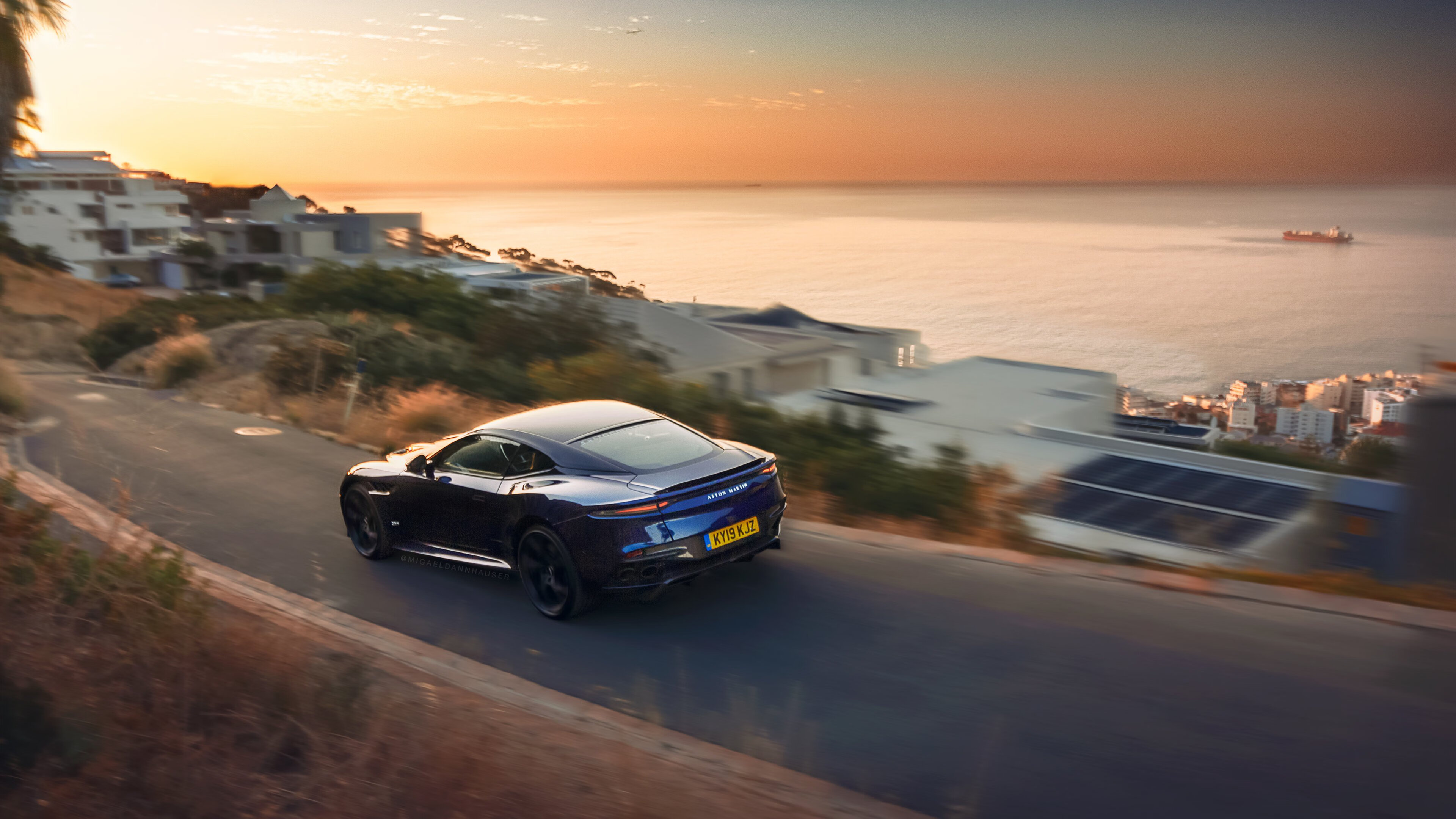 华体会登录地址-奥尔韦拉决赛冲线瞬间引爆全场，奥尔伟业