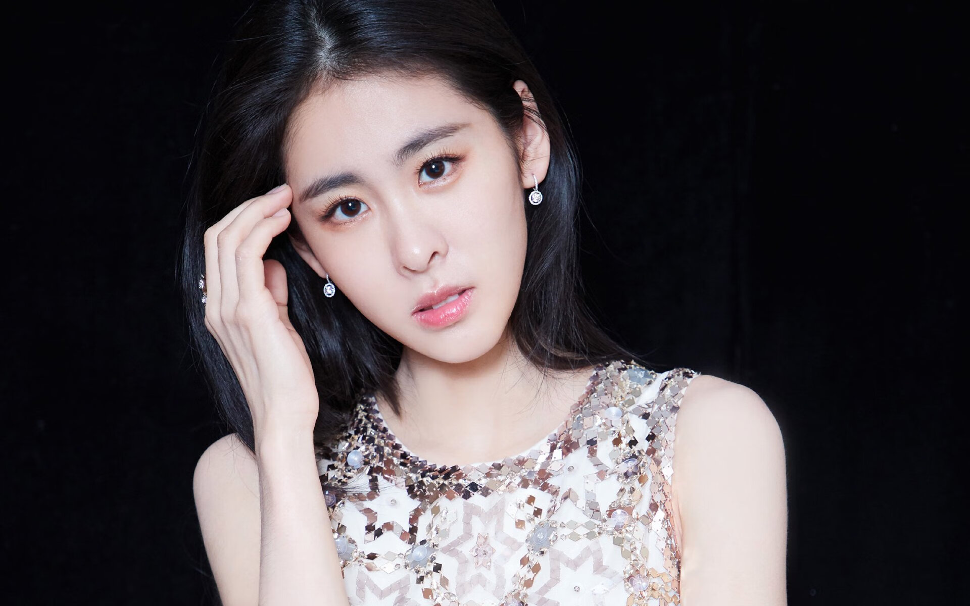 华体会官网-瑞·弗兰:每次进攻中的“核心传球者”,总能在关键时刻找到队友