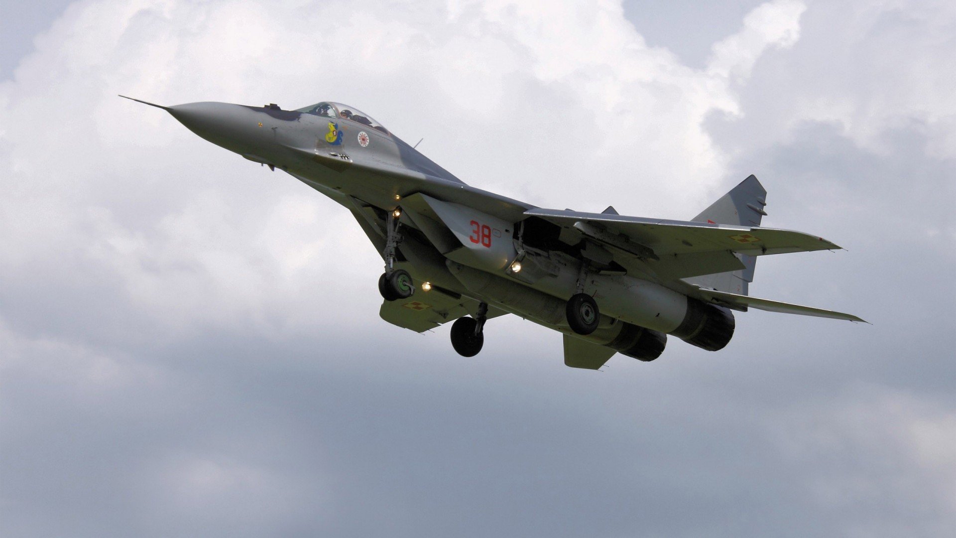 华体会在线登录-职业联赛建立球员形象档案助力媒体宣传与包装，球员模板